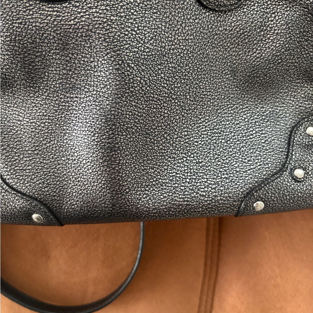 Metallic silver coach small Handbag - Picture 6 of 7